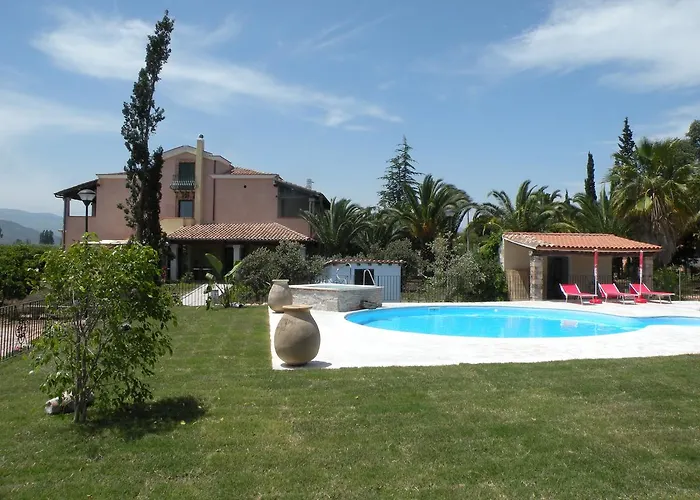 Su Canonigu Agriresort - & Glamping